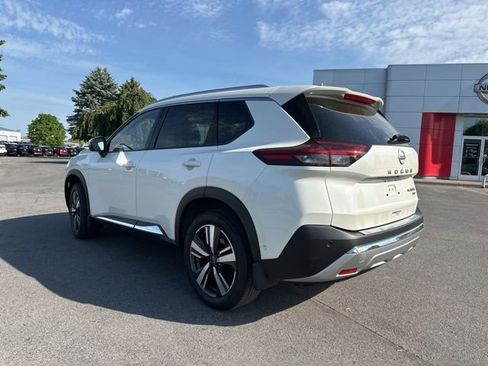Used 2023 Nissan Rogue Platinum AWD/4WD image 3