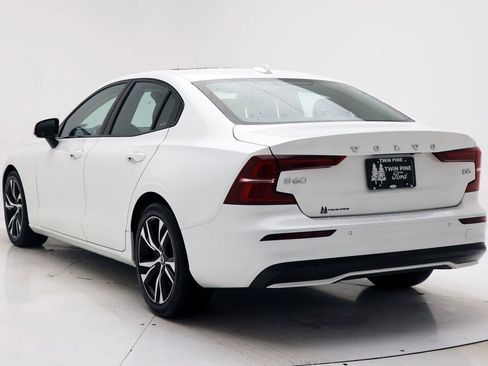 Used 2024 Volvo S60 B5 Core image 6