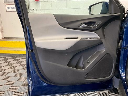 Used 2022 Chevrolet Equinox LT image 21