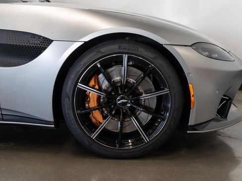 Used 2020 Aston Martin V8 Vantage image 12