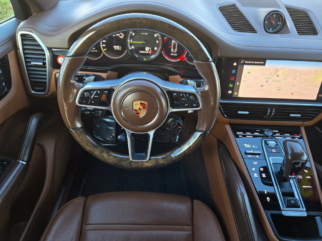 Used 2023 Porsche Cayenne Platinum Edition w/ Premium Package Plus (PIA) AWD/4WD image 21