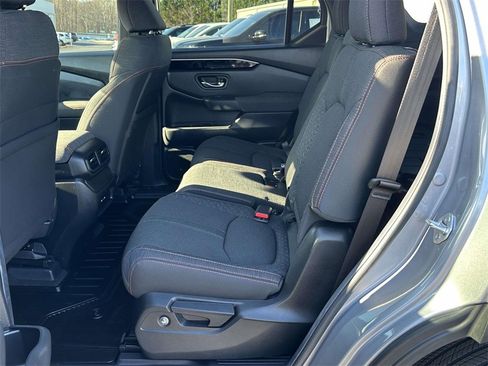 Certified 2025 Honda Pilot Sport image 9