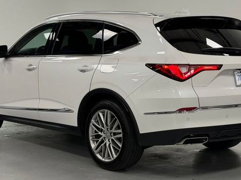 Used 2023 Acura MDX SH-AWD w/ Advance Package image 4