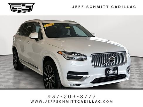 Used 2025 Volvo XC90 B6 Plus image 1