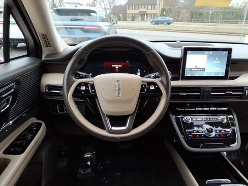 Certified 2022 Lincoln Corsair Reserve w/ Equipment Group 201A image 14