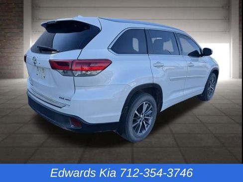Used 2018 Toyota Highlander XLE w/ Protection Package #3 image 2