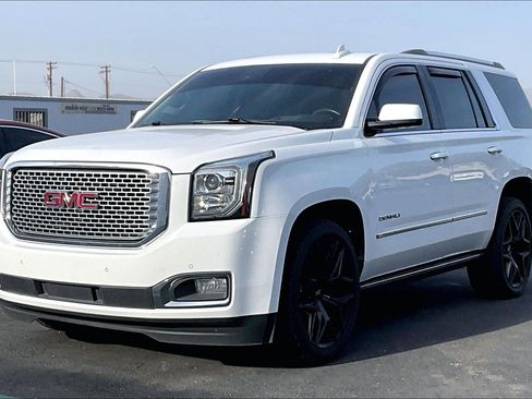 Used 2017 GMC Yukon Denali w/ Open Road Package image 1
