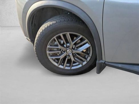 Used 2021 Nissan Rogue S image 9