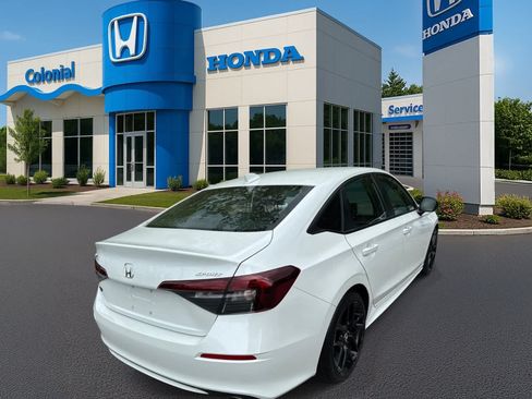 Used 2025 Honda Civic Sport image 6