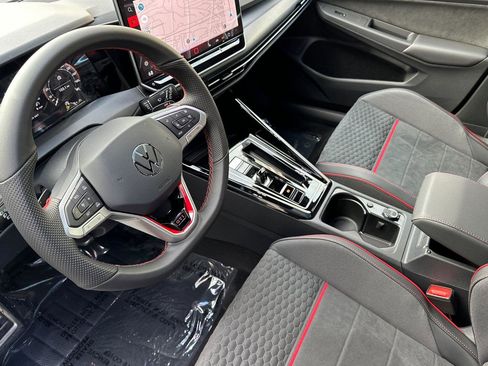 New 2026 Volkswagen Golf SE image 9