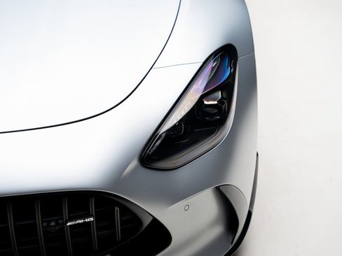 Used 2025 Mercedes-Benz AMG GT 63 image 11