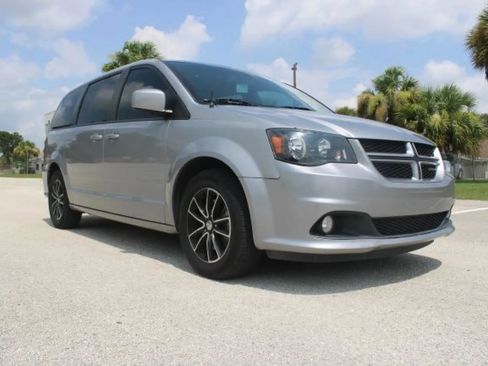 Used 2019 Dodge Grand Caravan GT FWD image 27