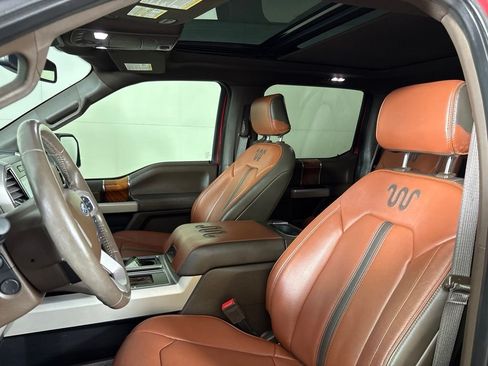 Used 2018 Ford F150 King Ranch w/ Equipment Group 601A Luxury AWD/4WD image 27