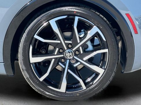 New 2026 Toyota Prius Plug-In Hybrid FWD image 51