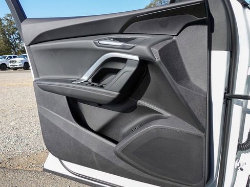 New 2025 Audi Q5 Premium image 13