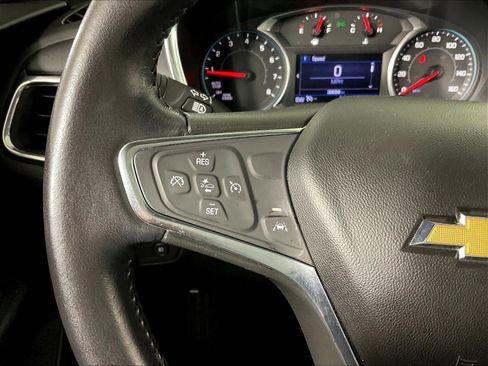 Used 2020 Chevrolet Equinox LT w/ Driver Convenience Package FWD image 11