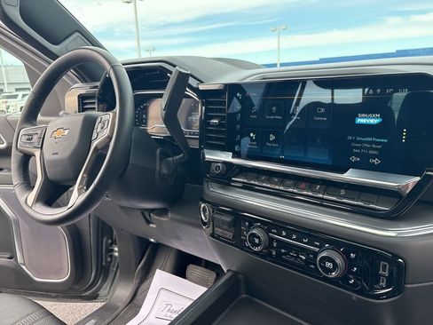 Used 2024 Chevrolet Silverado 3500 High Country w/ High Country Premium Package image 42