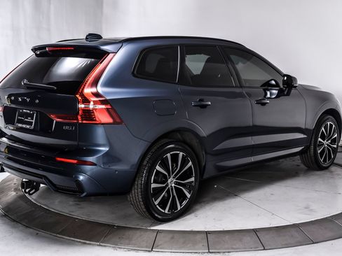 Used 2024 Volvo XC60 B5 Plus AWD/4WD image 6