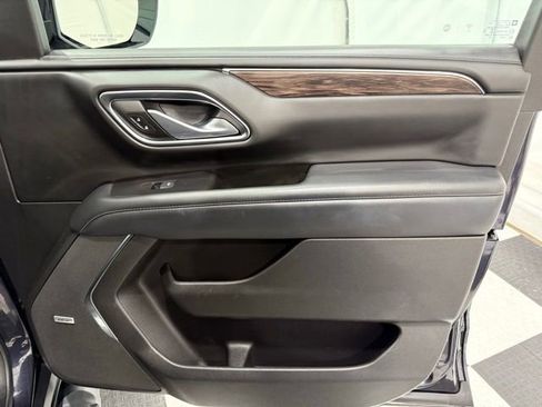 Used 2022 Chevrolet Tahoe Z71 w/ Luxury Package image 22