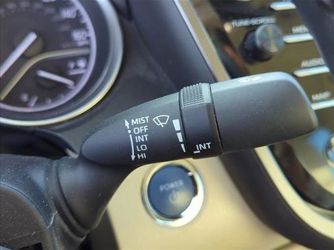 Certified 2020 Toyota Camry XLE FWD image 17