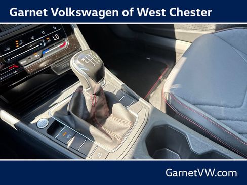 New 2026 Volkswagen Jetta GLI Autobahn FWD image 9