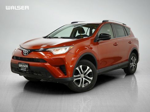Used 2016 Toyota RAV4 LE FWD image 1