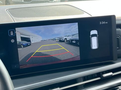 Used 2025 Hyundai Santa Fe SEL image 25