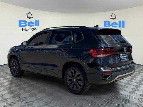 Used 2022 Volkswagen Taos S FWD image 3