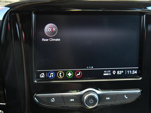 Used 2021 Chevrolet Traverse LS FWD image 19