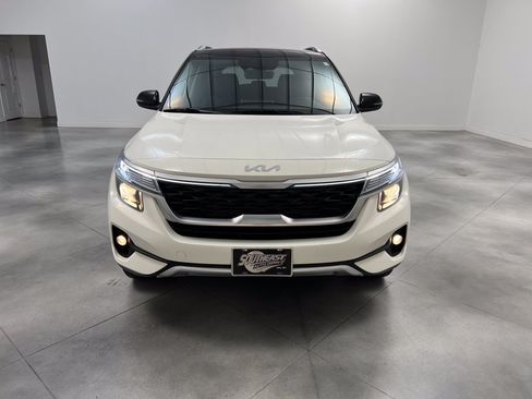 Used 2023 Kia Seltos S w/ Navigation Package AWD/4WD image 3