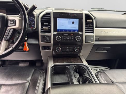 Used 2021 Ford F350 Lariat w/ Lariat Value Package AWD/4WD image 14