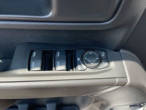 Used 2025 GMC Sierra 2500 Pro w/ Convenience Package image 23