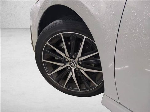 Used 2023 Toyota Camry SE w/ Convenience Package FWD image 10