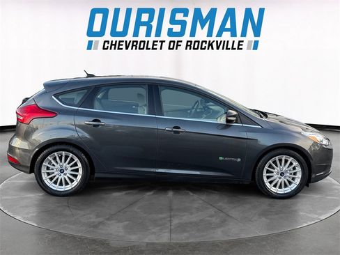 Used 2017 Ford Focus Electric Hatchback image 7