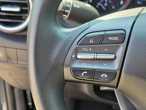 Used 2019 Hyundai Kona SE AWD/4WD image 11