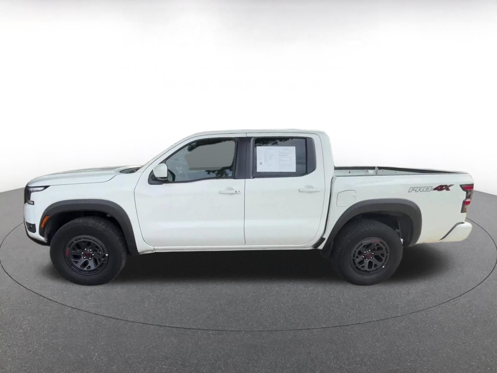Used 2026 Nissan Frontier PRO-4X AWD/4WD image 8