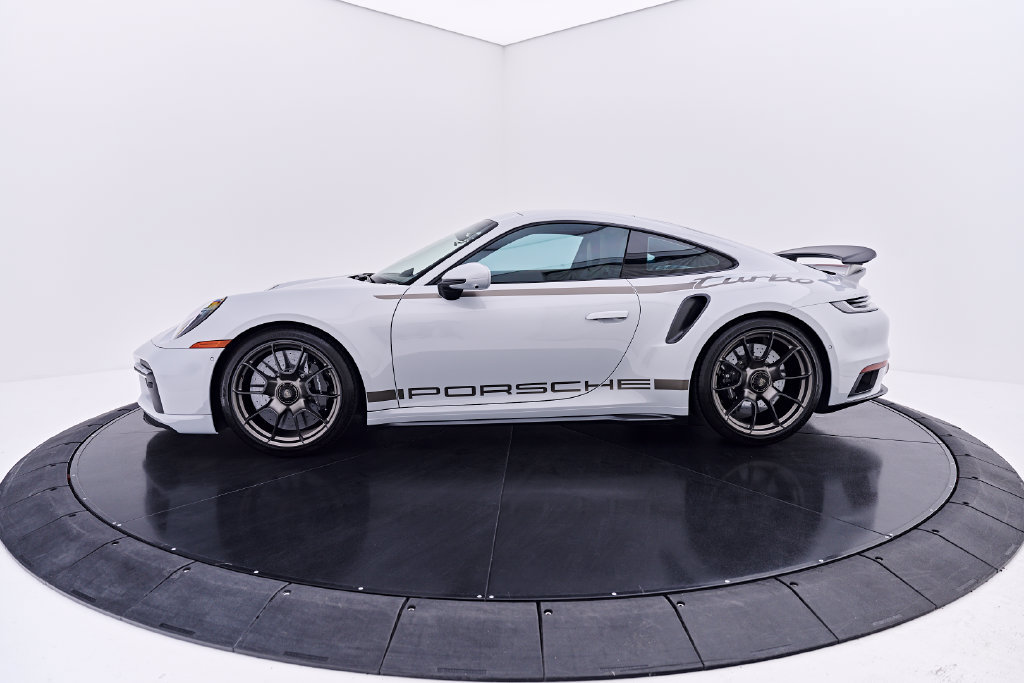 Used 2025 Porsche 911 Turbo S AWD/4WD image 18
