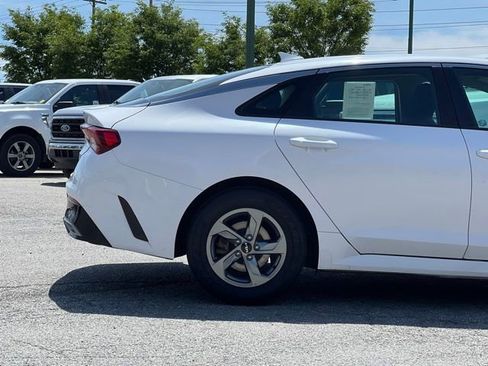 Used 2022 Kia K5 LXS FWD image 8