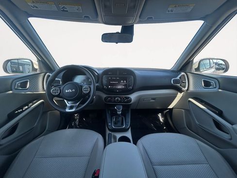Used 2024 Kia Soul LX w/ Option Group 015 FWD image 11