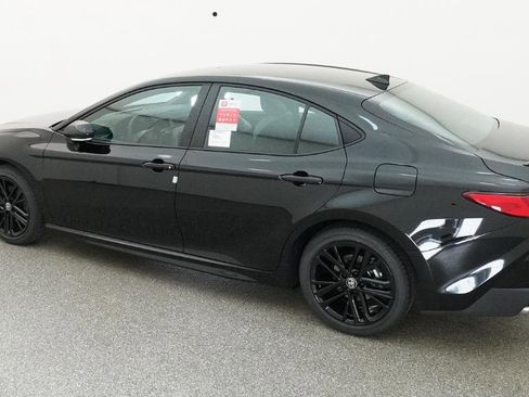 New 2026 Toyota Camry SE FWD image 7