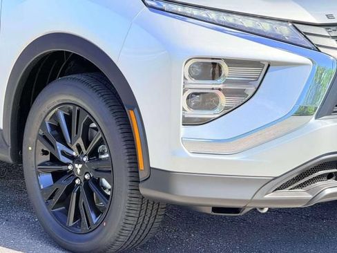 New 2026 Mitsubishi Eclipse Cross LE AWD/4WD image 10
