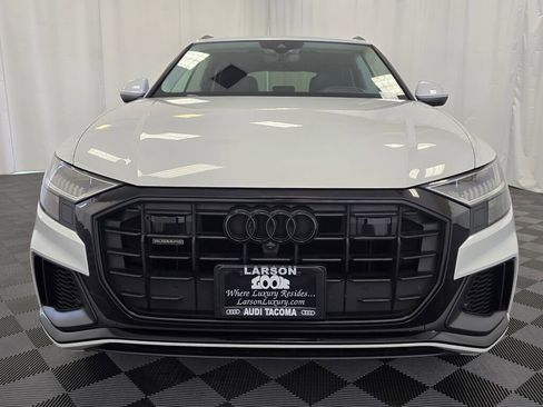 Used 2021 Audi Q8 Prestige w/ Prestige Package image 9