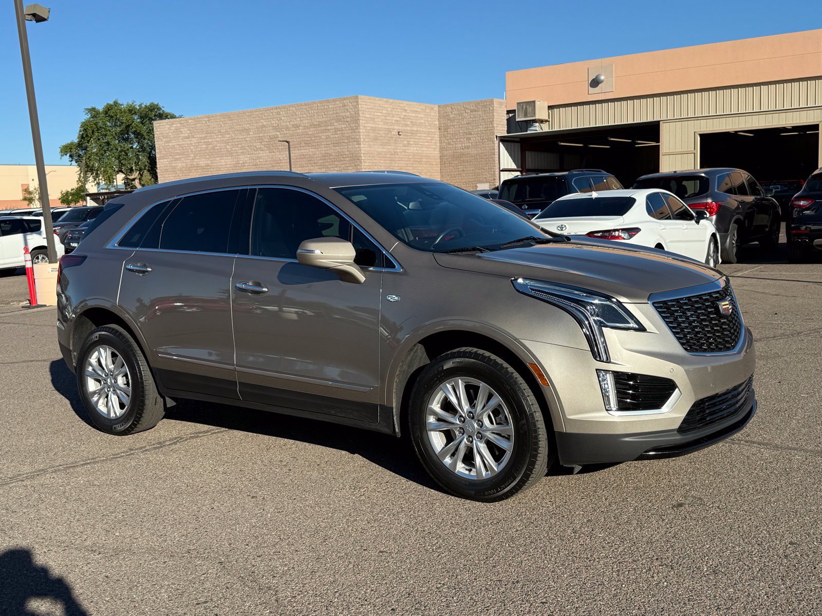 Used 2022 Cadillac XT5 Luxury FWD image 3