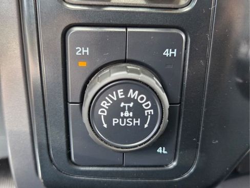 Used 2025 Ford F150 XLT w/ Equipment Group 301A Standard AWD/4WD image 29