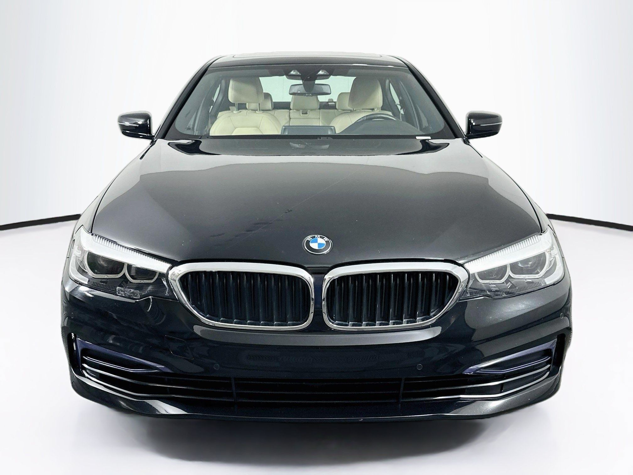 Used 2019 BMW 540i w/ Convenience Package RWD image 2