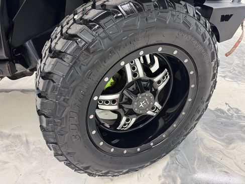 Used 2012 Jeep Wrangler Unlimited Rubicon AWD/4WD image 11
