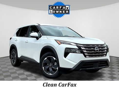 Certified 2026 Nissan Rogue SV AWD/4WD image 3