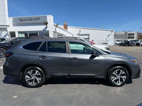 Used 2021 Subaru Outback Limited AWD/4WD image 8