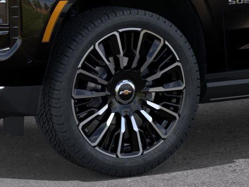 New 2026 Chevrolet Suburban High Country image 9