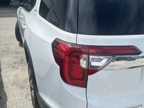 Used 2020 GMC Acadia SLE w/ Driver Convenience Package FWD image 6